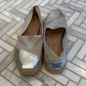 TOMS Women's Metallic Silver Espadrilles